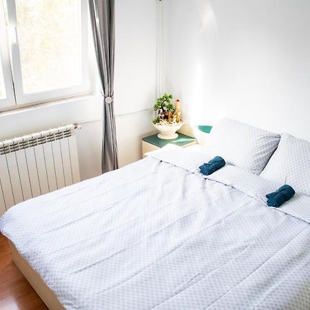 Family-Friendly Apartment Oradea Eksteriør bilde