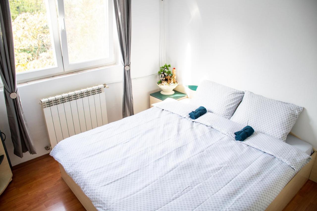 Family-Friendly Apartment Oradea Eksteriør bilde