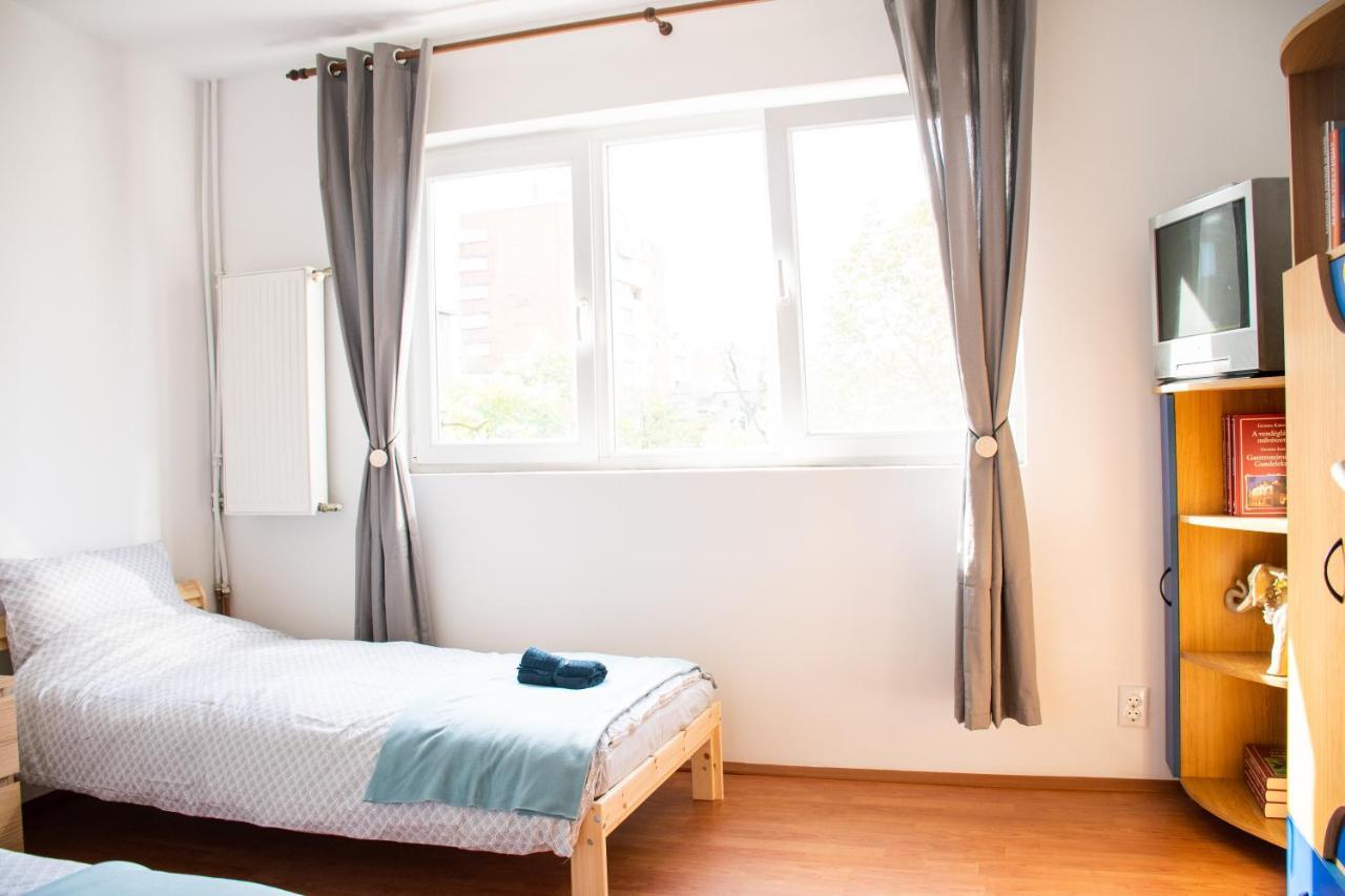 Family-Friendly Apartment Oradea Eksteriør bilde