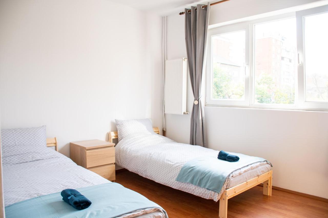 Family-Friendly Apartment Oradea Eksteriør bilde